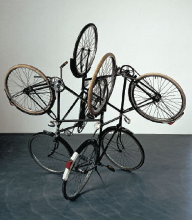 Four Bicycles (There Is Always One Direction), 1994. Bicycles, 6’6 x 7’4 x 7’4 in. Carlos and Rosa de la Cruz Collection. ©2009 Gabriel Orozco. Bicicletas, 198,1 x 223,5 x 223,5 cm. Colección Carlos y Rosa de la Cruz. ©2009 Gabriel Orozco