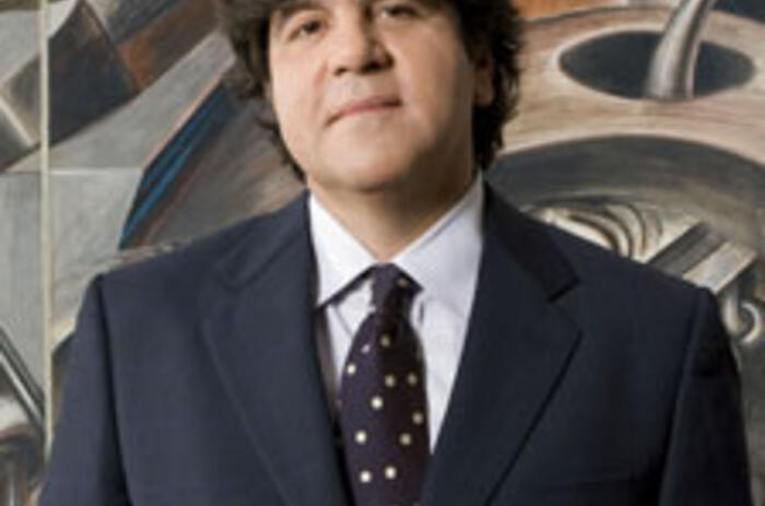  Luis Pérez-Oramas © 2011 The Art Institute of Chicago