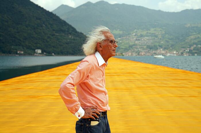 CHRISTO, KNOWN FOR HIS MONUMENTAL ENVIRONMENTAL ARTWORKS, HAS DIED AT 84 YEARS OLD