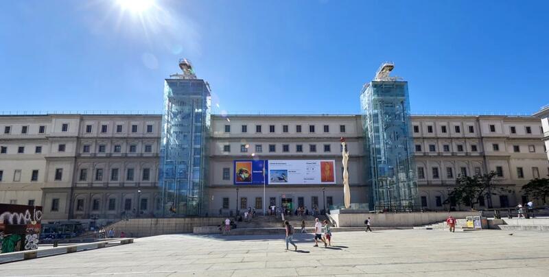 ÚLTIMOS DÍAS PARA POSTULARSE A LAS BECAS DEL ICAC EN EL MUSEO REINA SOFÍA