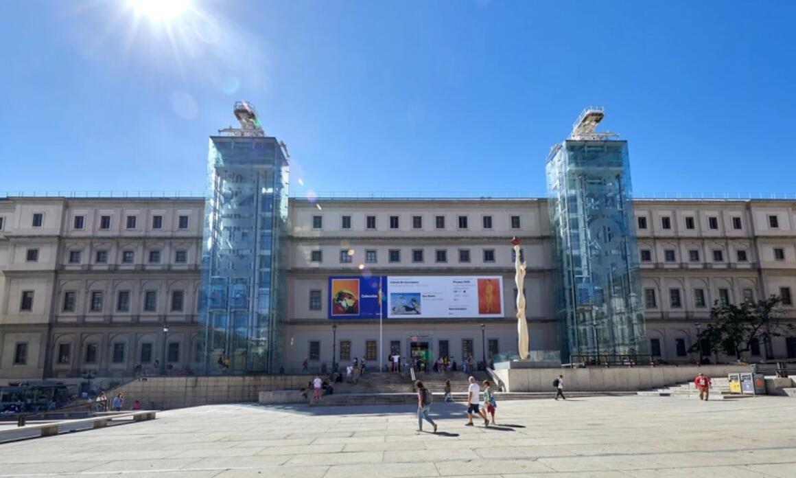 ÚLTIMOS DÍAS PARA POSTULARSE A LAS BECAS DEL ICAC EN EL MUSEO REINA SOFÍA