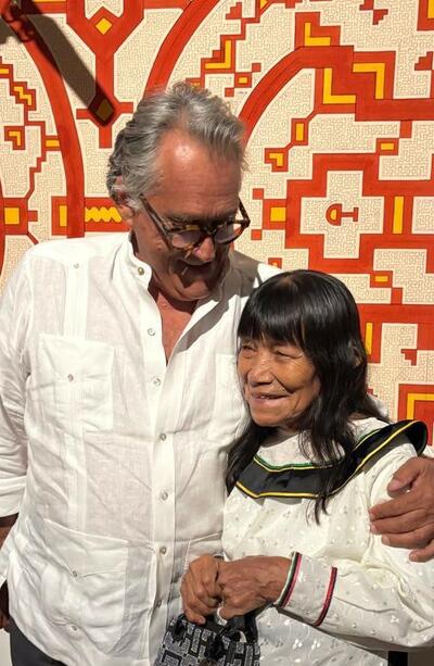 ARMANDO ANDRADE: “SARA FLORES PRESENTA UNA SERIE DE OBRAS QUE LLEVAN AL KENÉ A UNA ESCALA NUNCA ANTES EXPLORADA”