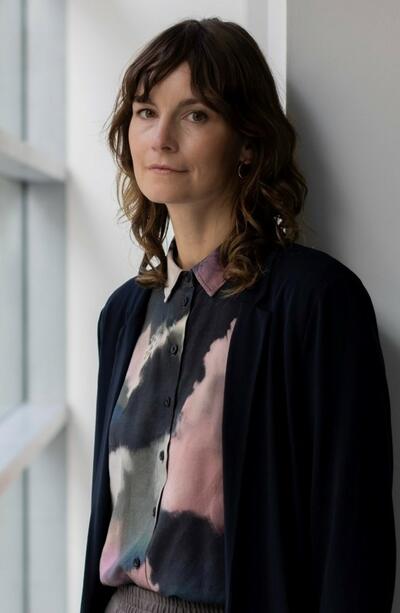 DESAFIANDO EL CANON OCCIDENTAL – EN CONVERSACIÓN CON MELANIE ROUMIGUIÈRE POR SU PARTICIPACIÓN EN PINTA LIMA