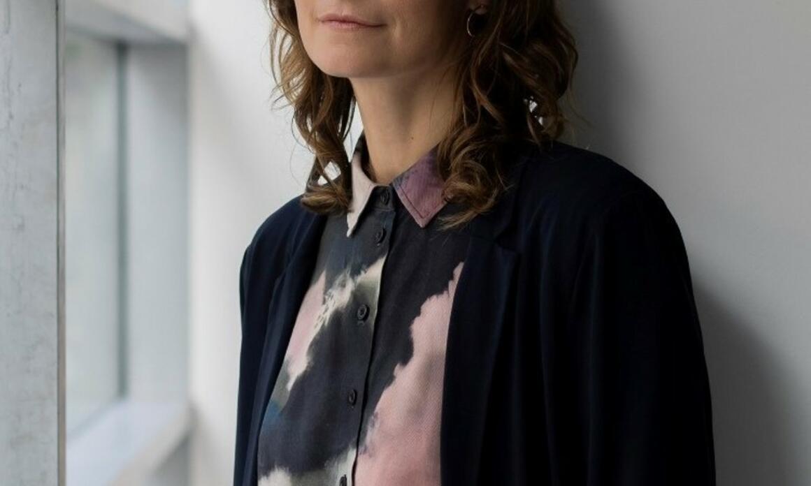 DESAFIANDO EL CANON OCCIDENTAL – EN CONVERSACIÓN CON MELANIE ROUMIGUIÈRE POR SU PARTICIPACIÓN EN PINTA LIMA