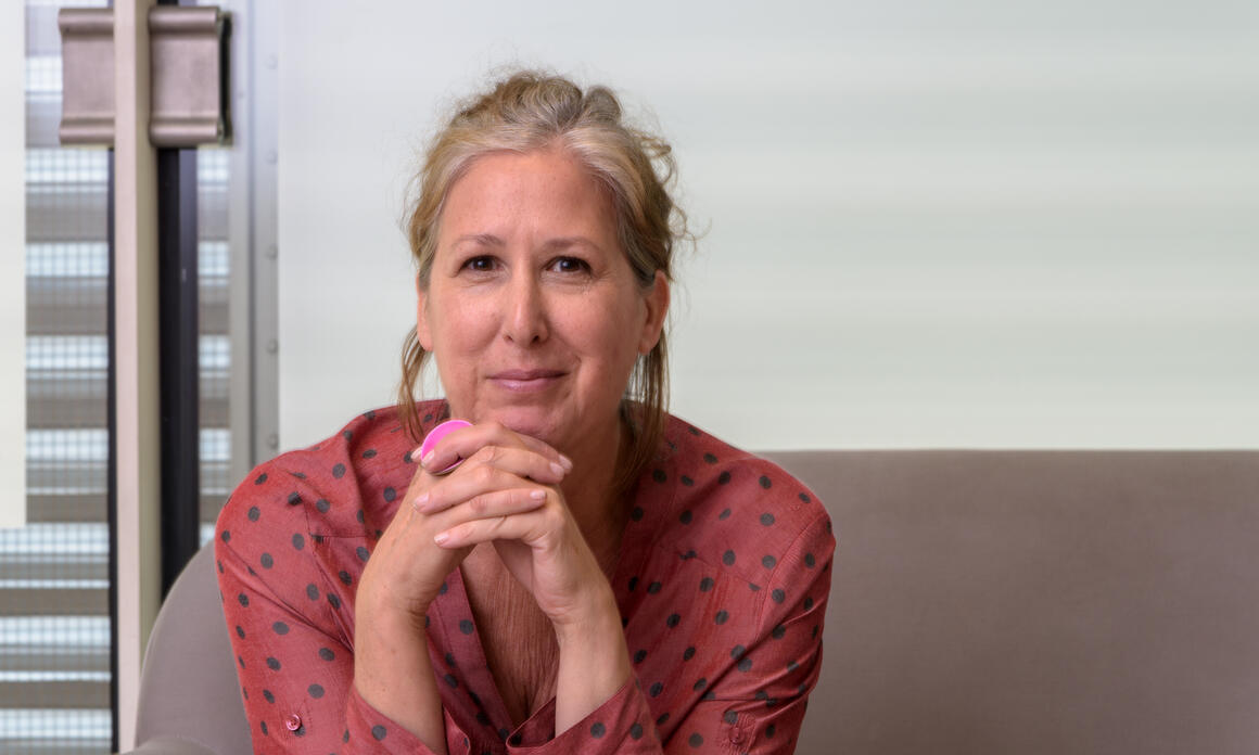 EVE SCHILLO Y LA FOTOGRAFÍA MÁS ALLÁ DE LA FOTOGRAFÍA