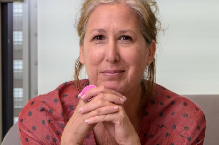 EVE SCHILLO Y LA FOTOGRAFÍA MÁS ALLÁ DE LA FOTOGRAFÍA