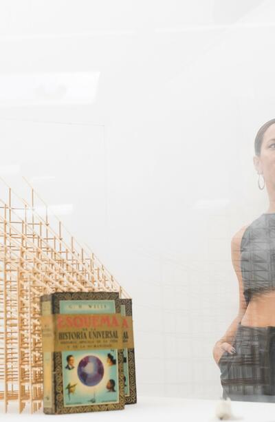 SOL ECHEVARRIA + ESPACIO FAN: UN CRUCE DE LETRAS, LIBROS, OBRAS E IMÁGENES