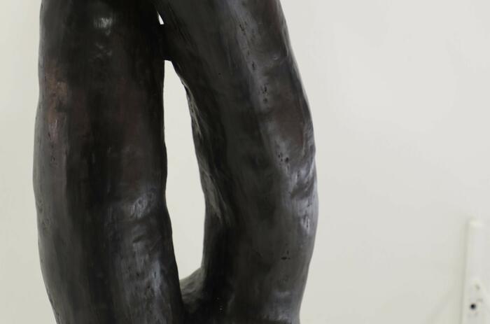 “AJÚRA”: UN DIÁLOGO ENTRE CERÁMICA ANCESTRAL Y ARQUITECTURA CONTEMPORÁNEA EN PINTA ASUNCIÓN  