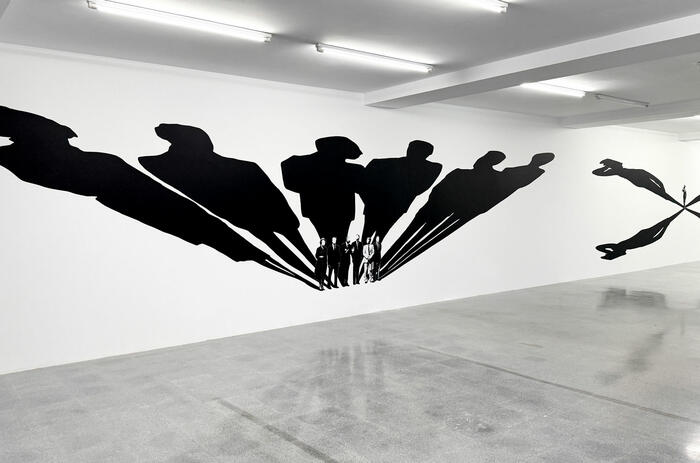 LA OFICINA REVISITA LA EVOLUCIÓN CRÍTICA DE REGINA SILVEIRA