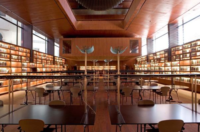 Museo Nacional Centro de Arte Reina Sofia. Sala de lectura de la biblioteca. Fotografia L Joaquin Cortes