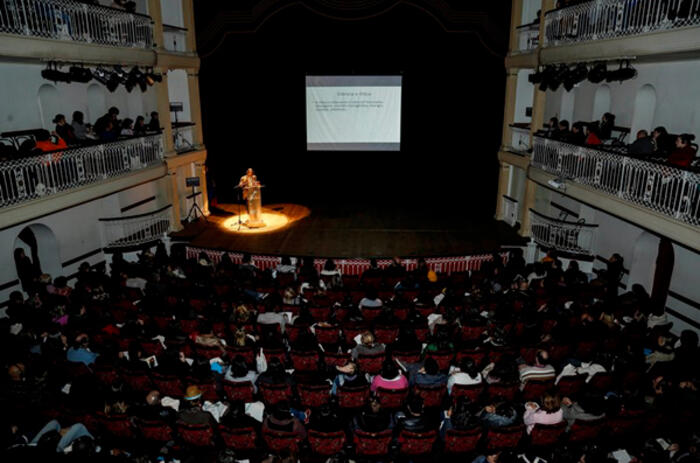 La  IX Bienal do Mercosul / Porto Alegre lanzó su programa pedagógico