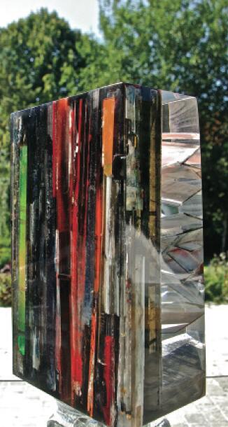 Rhythms/Ritmos, 2010. Altuglas, 15.7 x 13.8 x 7.9 in./ 40 x 35 x 20 cm.