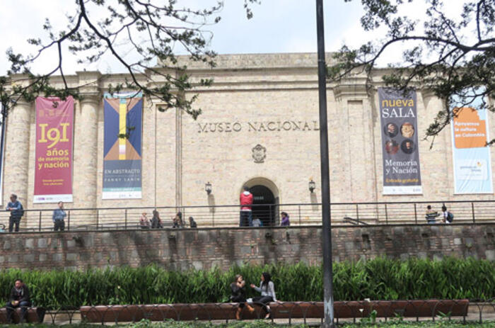 Descripción e Itinerancia de la Exposición de Fanny Sanín en el Museo Nacional de Colombia con Sede en Bogotá