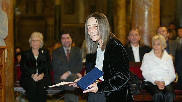 Fallece Elena Asins, “madre” del arte conceptual español