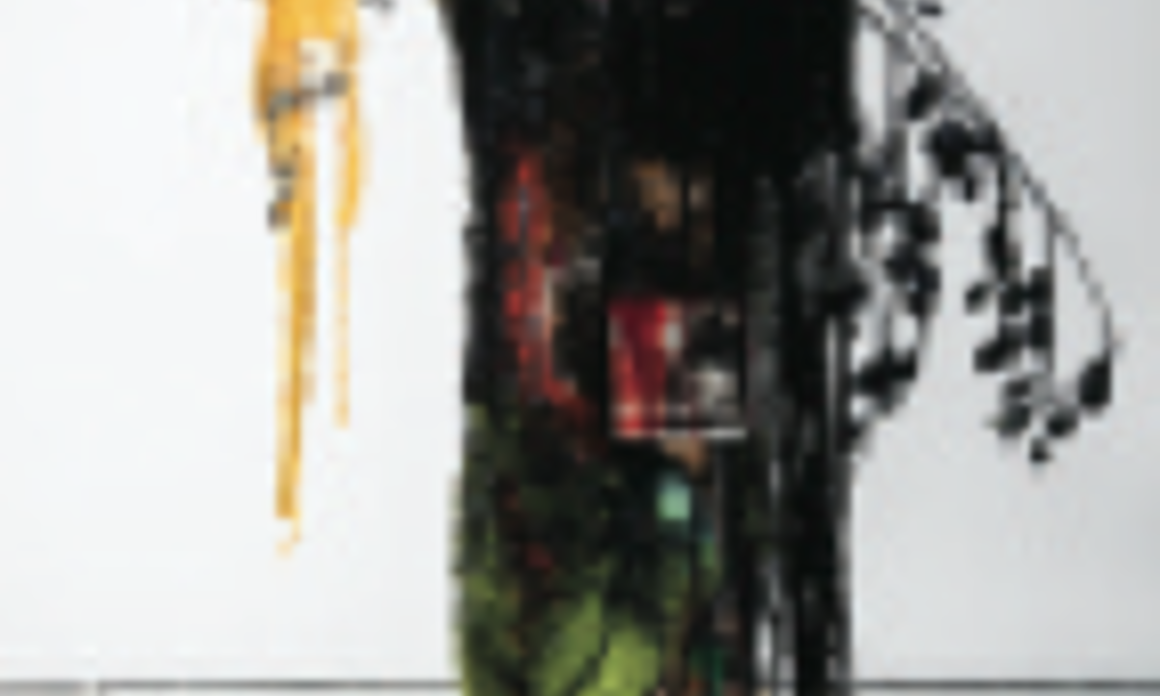 Rosario Bond. Beautiful trash (Eve). 2009. Mixed Media H.66 O verall 56 in. Técnica mixta, altura total 142 cm.