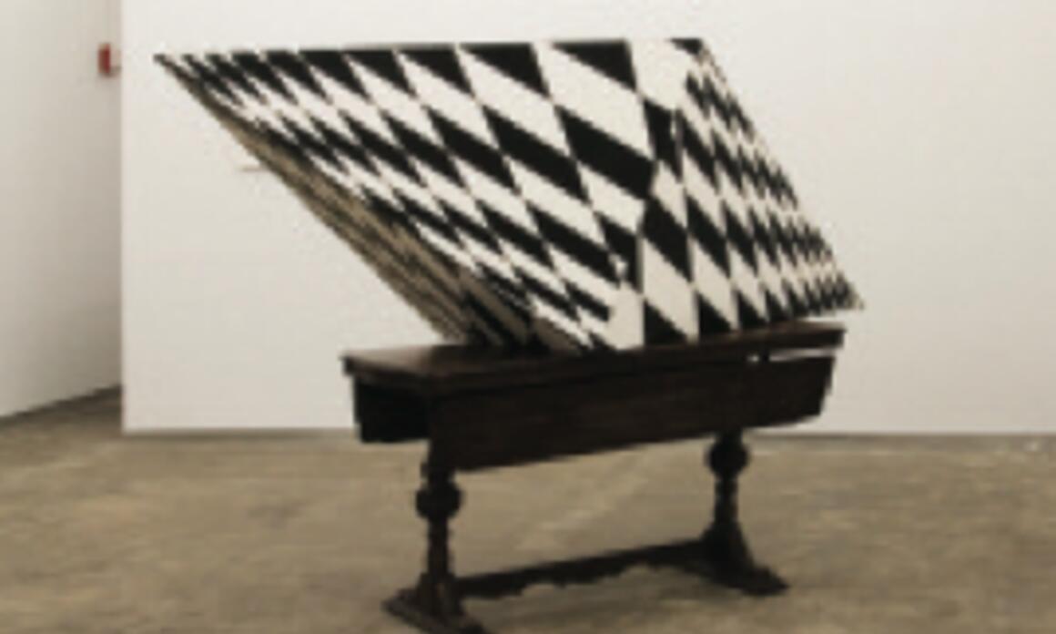 Ernesto Burgos. Untitled, 2008. MDF, wooden table, and paint 60 x 32 x 95 in. Sin título, 2008. MDF, mesa de madera y pintura, 152,4 x 81,3 x 241,3 cm.