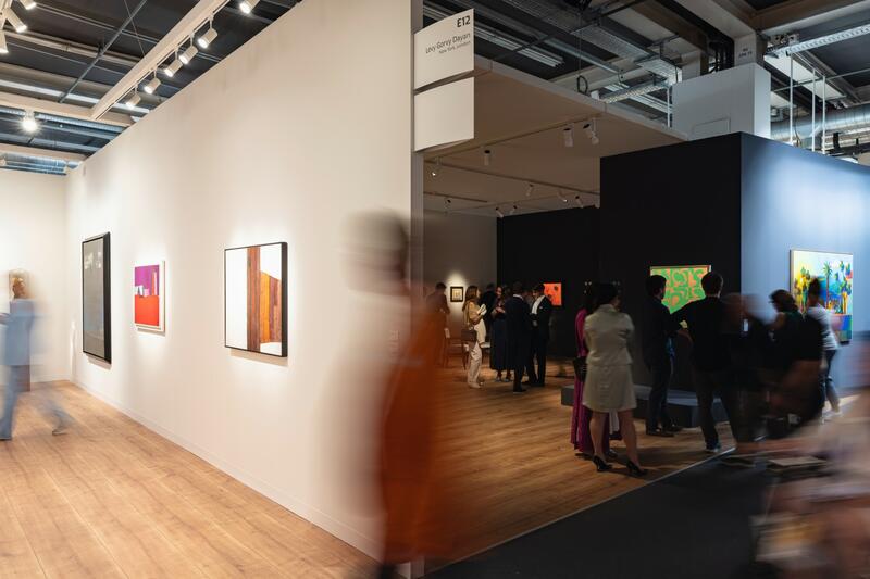 ART BASEL EN BASILEA 2025: CALIDAD, PRECIO Y SELECCIÓN MARCAN EL RITMO