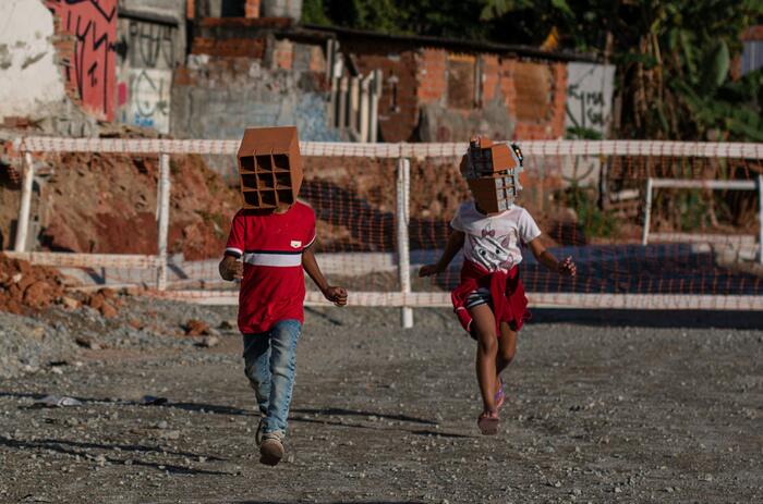 DE MINUJÍN A DE ANDRADE: EL JUEGO COMO INTERACCIÓN CON LA COLECCIÓN DEL MNAD