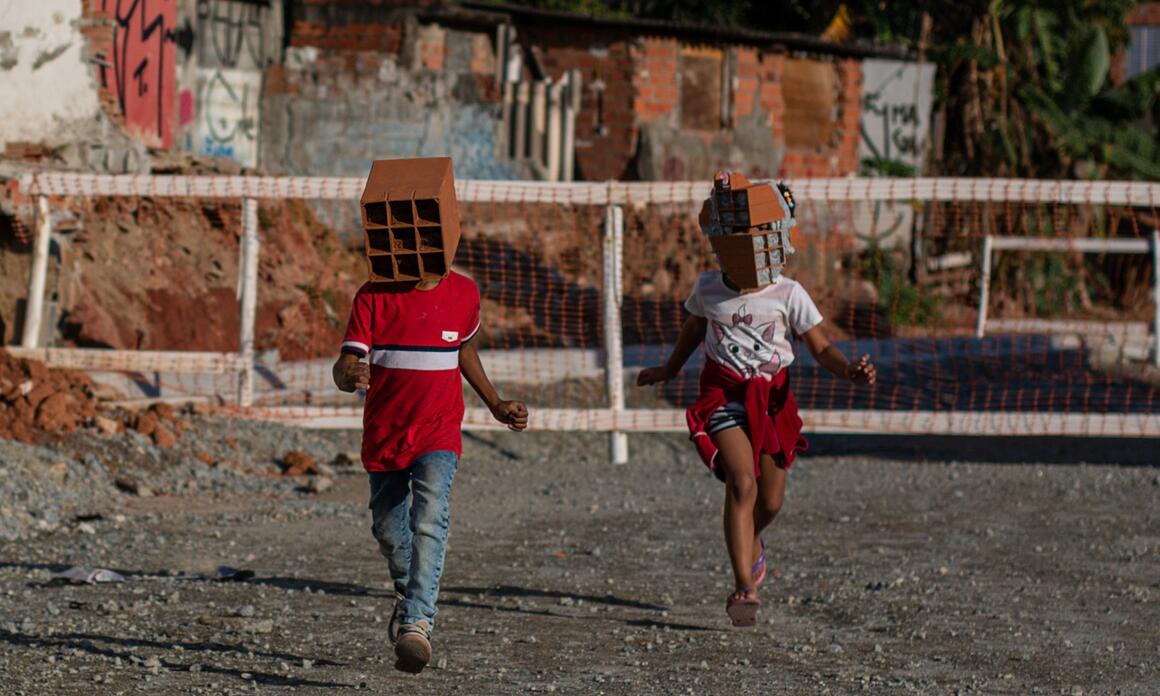 DE MINUJÍN A DE ANDRADE: EL JUEGO COMO INTERACCIÓN CON LA COLECCIÓN DEL MNAD