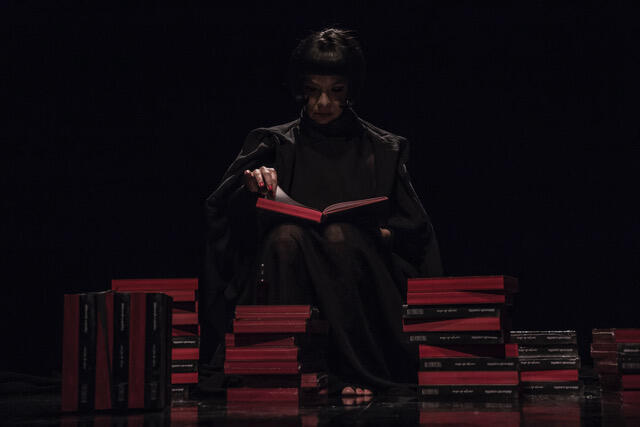 DEBORAH CASTILLO Y UNA PERFORMANCE DE CIERRE EN CIUDAD DE MÉXICO