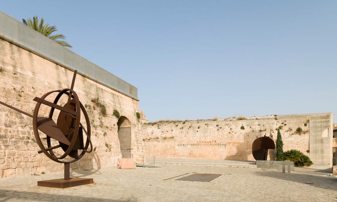 ES BALUARD MUSEU - EXPOSICIONES DE OTOÑO CON MIGUEL ÁNGEL CAMPANO Y TERESA MARGOLLES