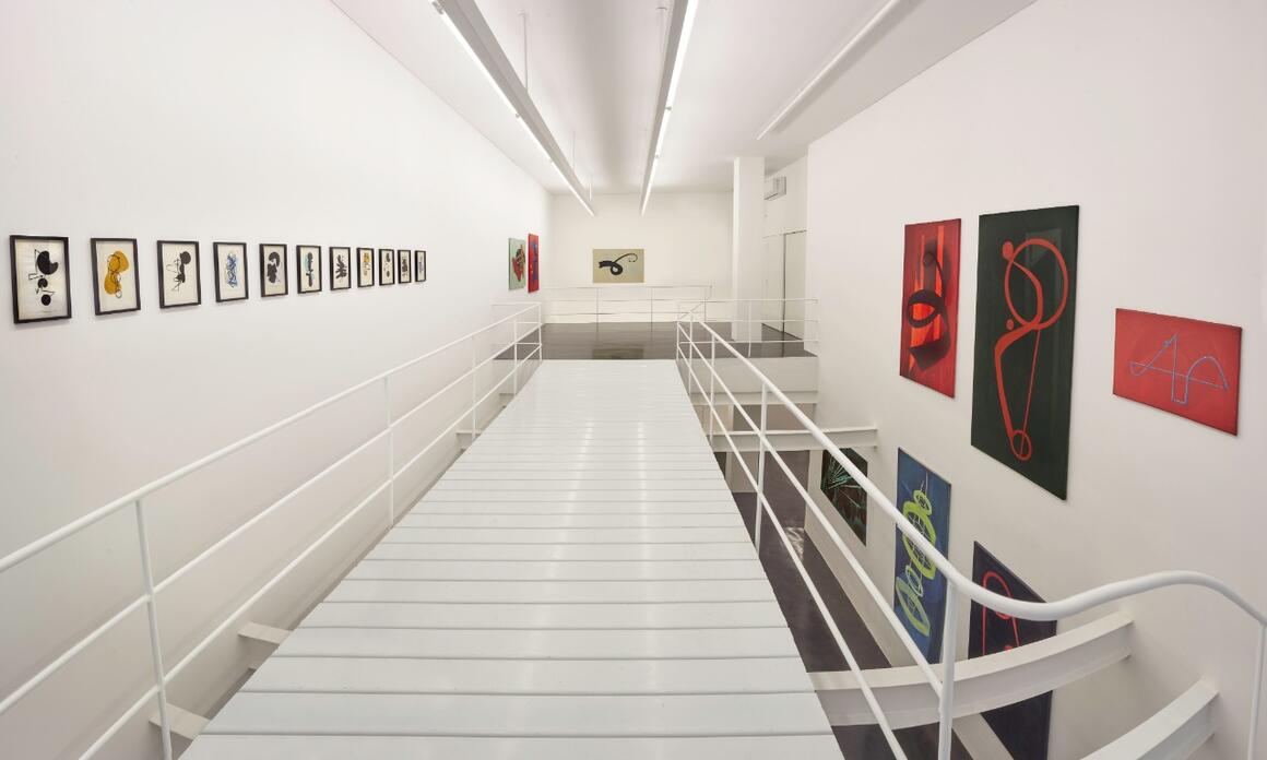 La superación de la guerra, registro de exposición en waldengallery, Buenos Aires, 2019.