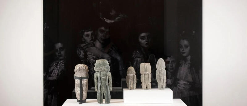 LA ÚLTIMA EVOLUCIÓN DE BLACK MIRROR/ESPEJO NEGRO, DE LASCH, EN CASA DE MÉXICO