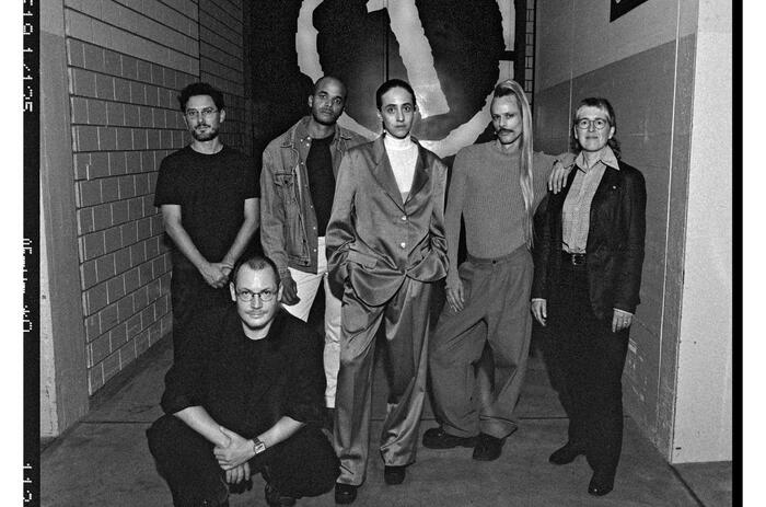 LOS ASUNTOS PENDIENTES DE VIVIR JUNTOS EN EL PABELLÓN SUIZO