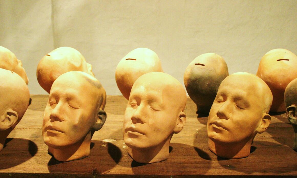 MARCOS BENÍTEZ EN TEXTILIA: UN RECORRIDO DE PINTA Sud ASU