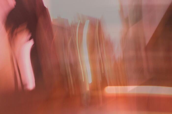 UN “ANTIARCHIVO” HECHO HOGAR: ANGIE SAIZ EN LA BIENAL DE ARTES MEDIALES