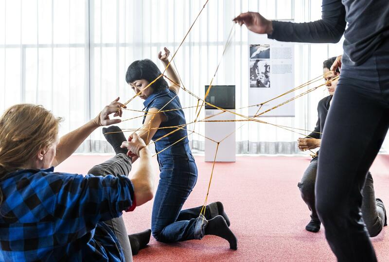 UNA CITA SENSORIAL EN BERLÍN: LYGIA CLARK Y SU UNIVERSO VIVO 