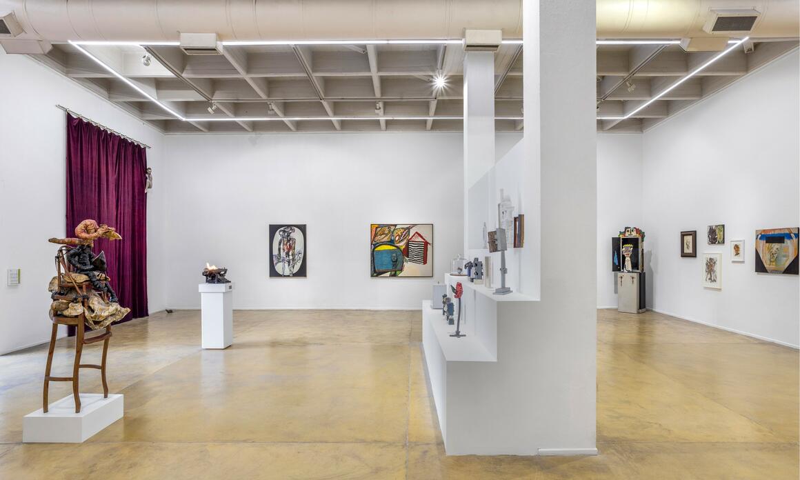 LAS COSAS DE UNA CASA FAMILIAR: SOBRE LA COLECCIÓN HELFT EN W-GALERÍA