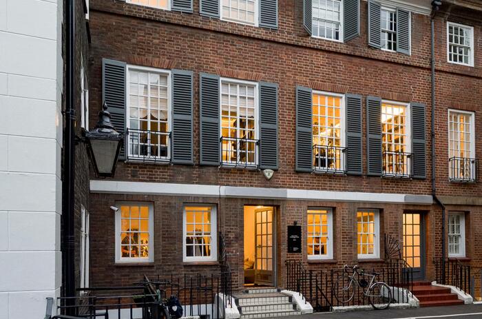 ASCOLI Y MORBÁN, PRIMEROS ARTISTAS DE LA NUEVA RESIDENCIA EN LONDRES