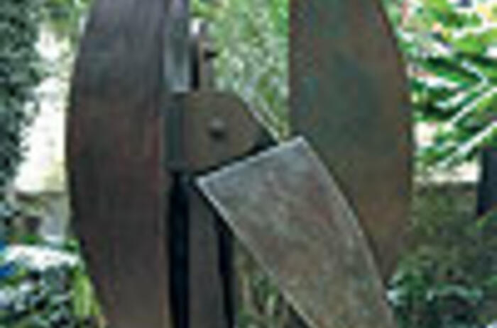 REVIEWS - ALBERTO BASTÓN DÍAZ